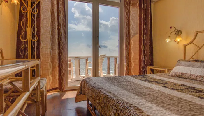 № 4А «РОТАНГ» — НОМЕР ПОЛУЛЮКС. Мини-отель "Рубензон". Утёс