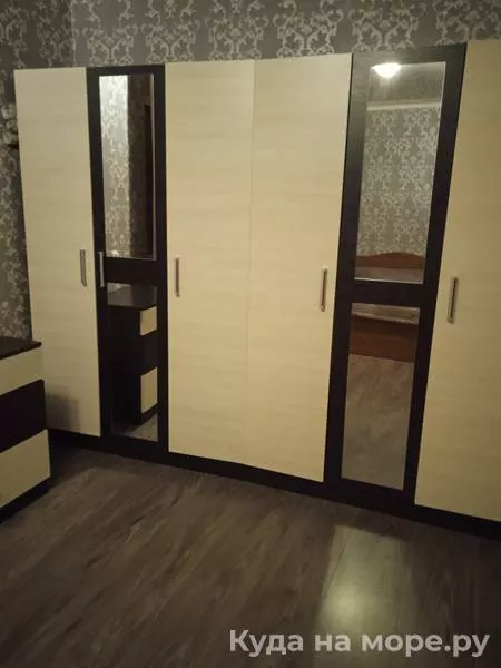 Квартира «Море рядом». Квартира в многоквартирном доме У Сабрины. Гагра