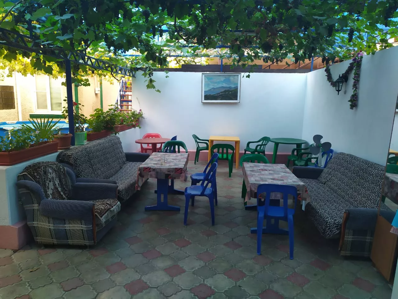 . Гостевой дом на Комарова 17. Витязево