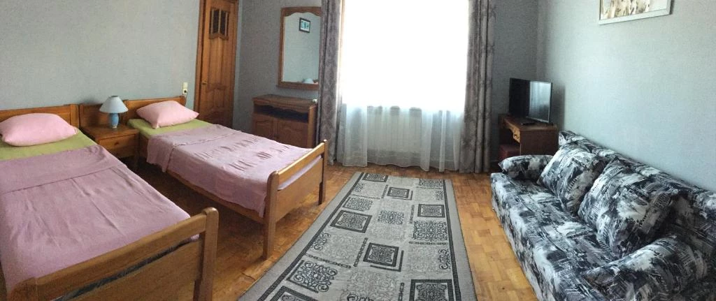 Стандартный семейный номер. Гостевой дом Роза - Геленджик. Геленджик