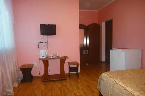 Трехместный «Комфорт». Гостевой дом «Гриновские Берега». Береговое