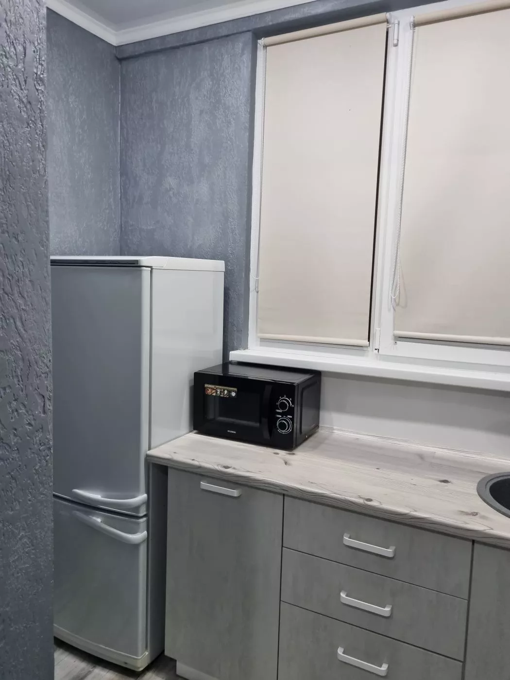 . Квартира в многоквартирном доме Агрба 35 кв 84. Квартиры в Пицунде