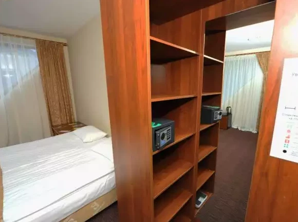 Полулюкс семейный. Гостиничный комплекс «NASTUP». Домбай-гостиницы