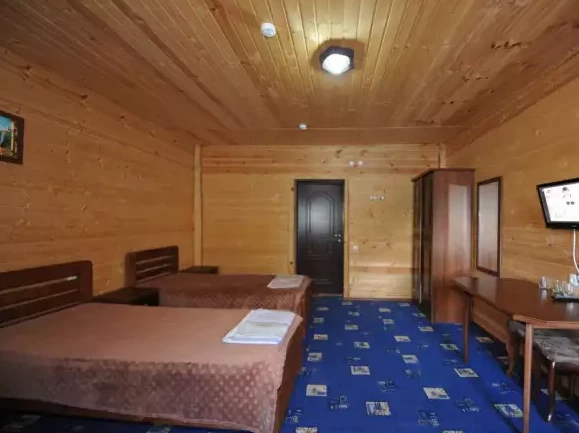 Стандарт трехместный. Новый корпус. Гостиничный комплекс «Таулу». Домбай-гостиницы