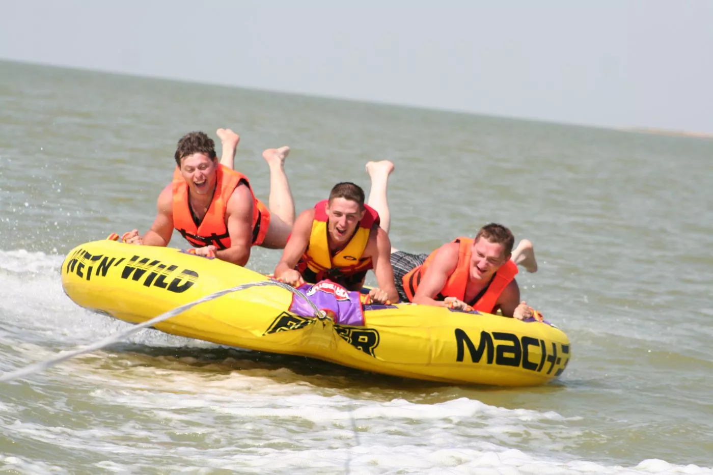 . Отель Водноспортивный клуб-отель "Торнадо". Ейск