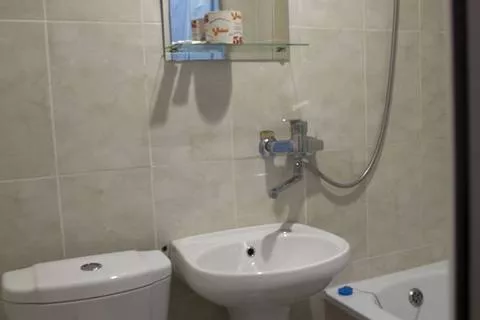 Четырехместный с удобствами и кондиционером. База отдыха "Платан". Лазаревское