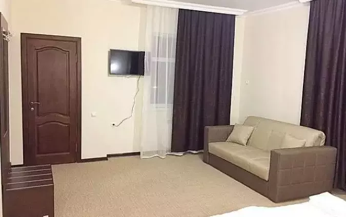 Полулюкс. Гостиница «Горский Дом». Домбай-гостиницы