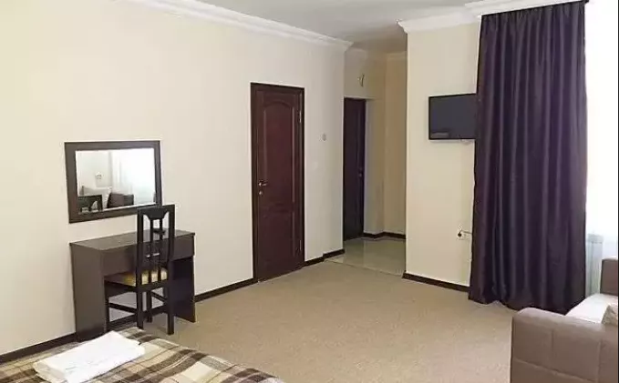 Полулюкс. Гостиница «Горский Дом». Домбай-гостиницы