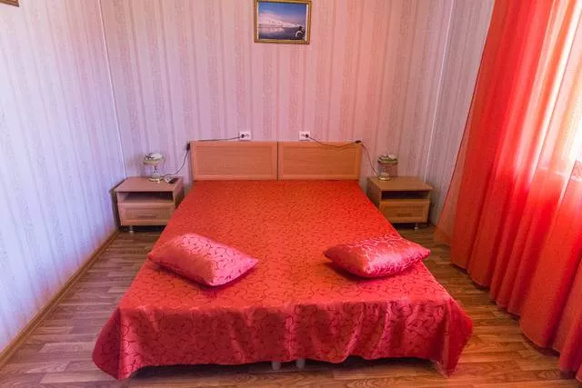 . Гостевой дом «Золотая Лоза». Вардане