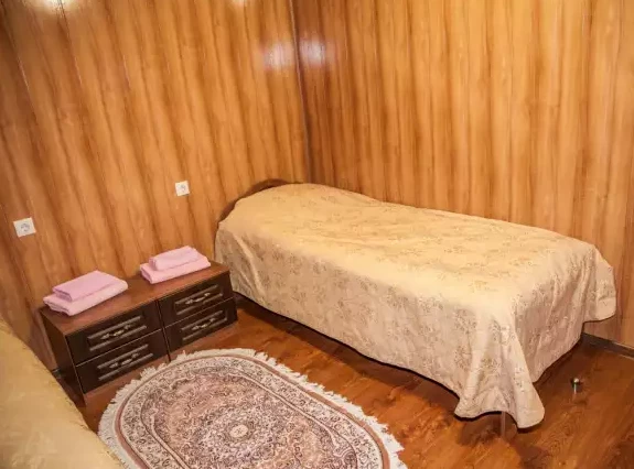 «Семейный» TWIN+TWIN (Малый корпус). Гостиница «Кристалл». Домбай-гостиницы