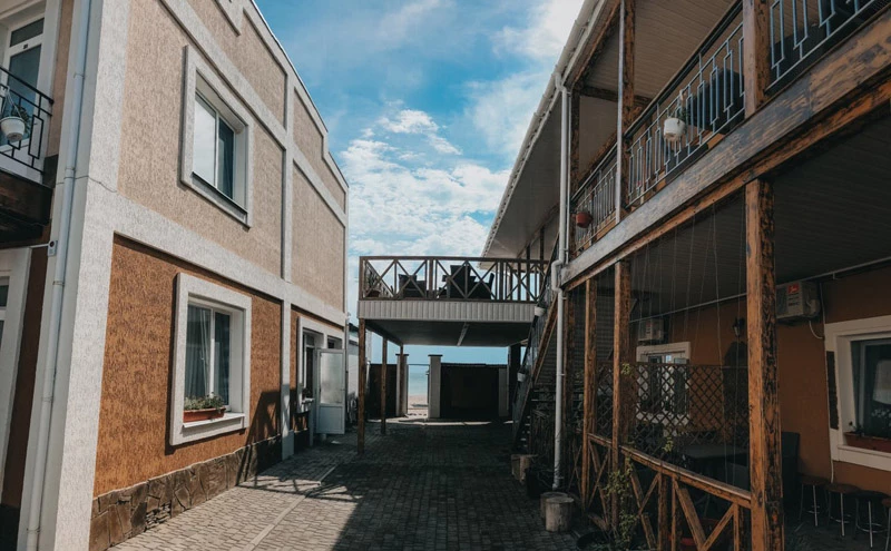 . Мини-пансионат «У моря». Штормовое