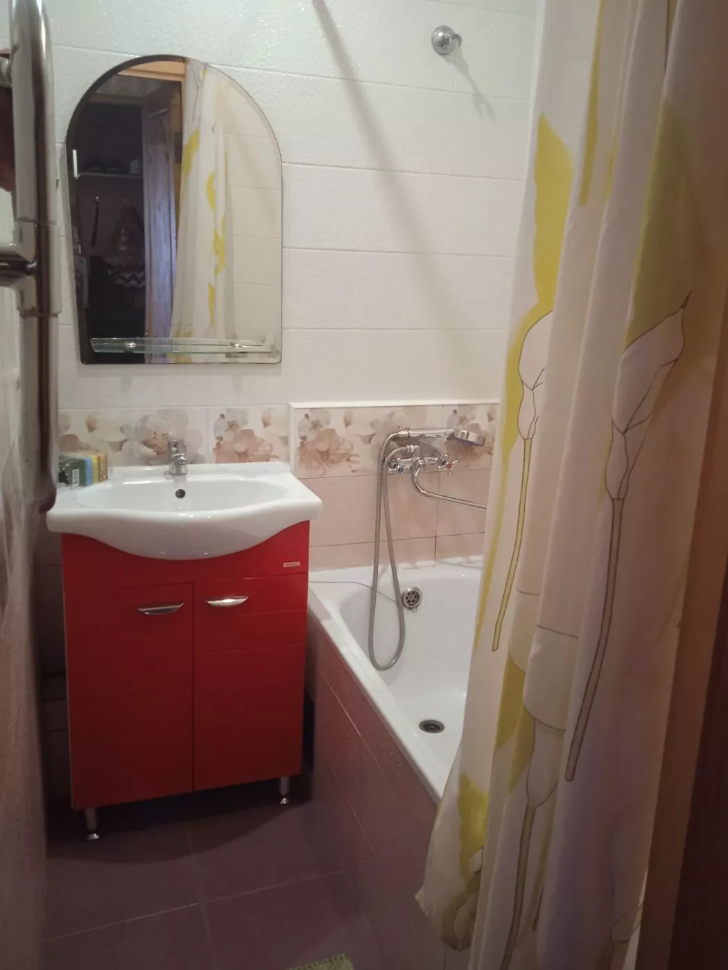 . Квартира в многоквартирном доме Двухкомнатная квартира . Лазаревское