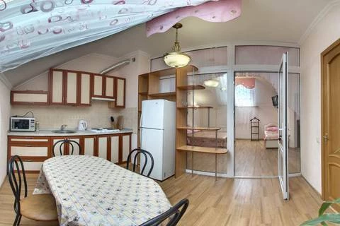 4-х местный «Люкс» (2 этаж, корпус Б). Гостевой дом «Уют на Демышева». Евпатория