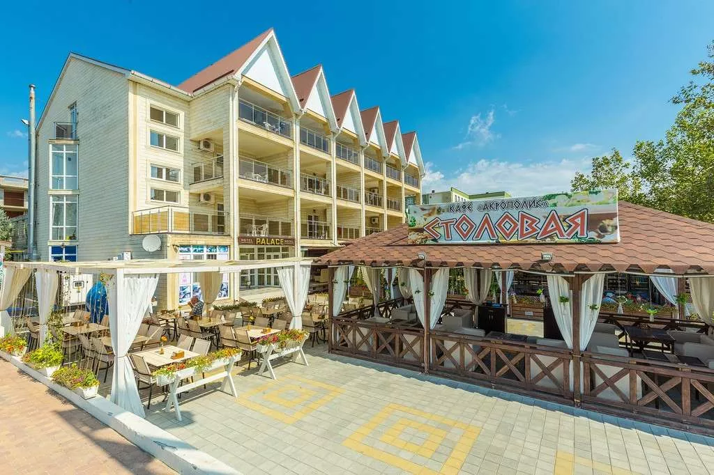Отель У моря "Palace"