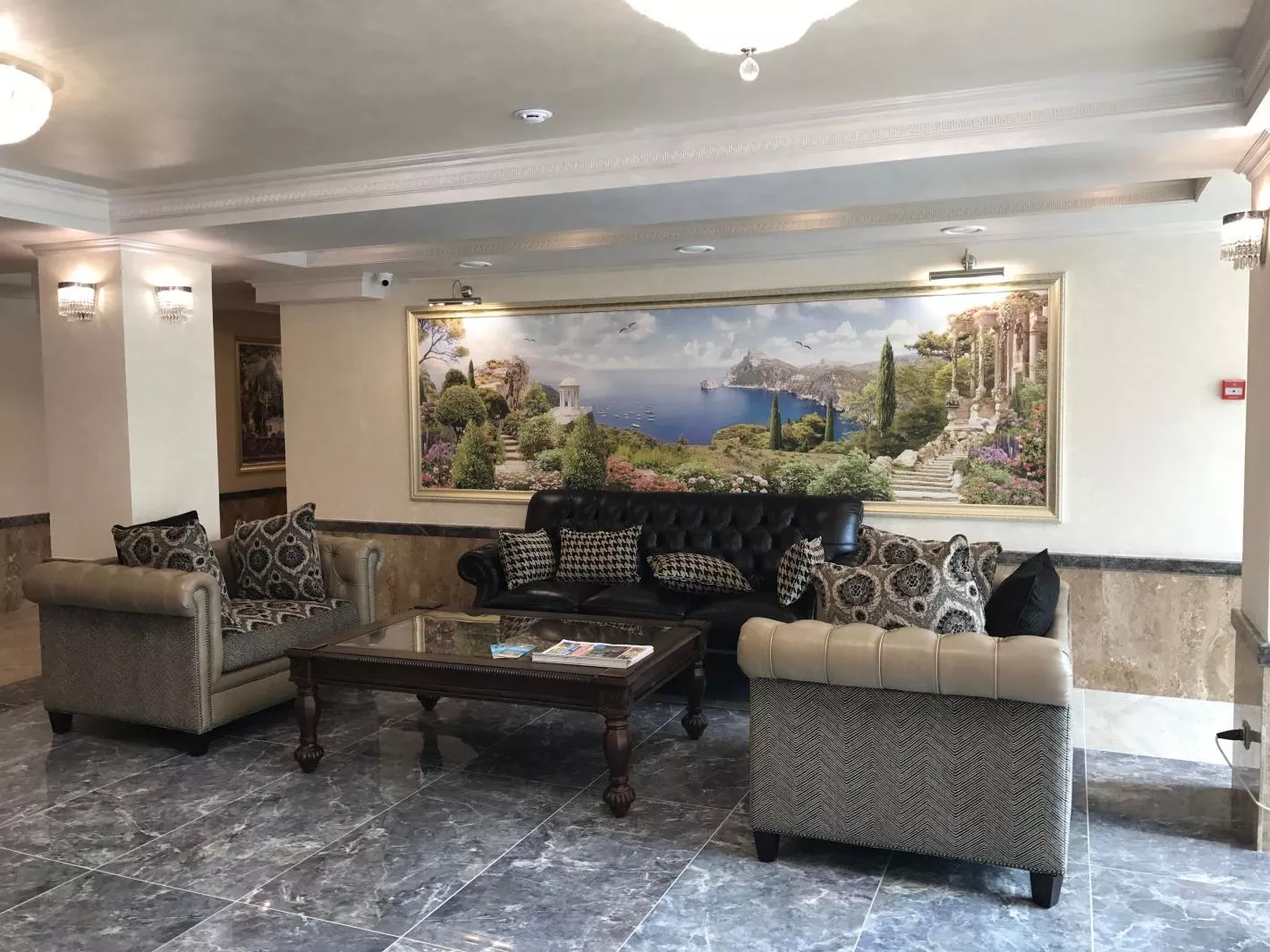 . Отель "Челюскинцев". Гагра