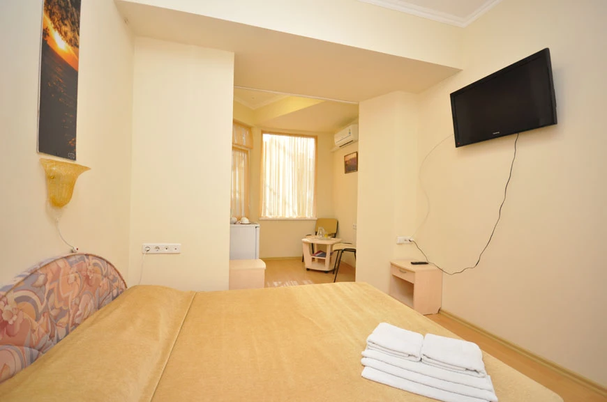 1-местный номер. Гостиница "РоЯлта". Алупка