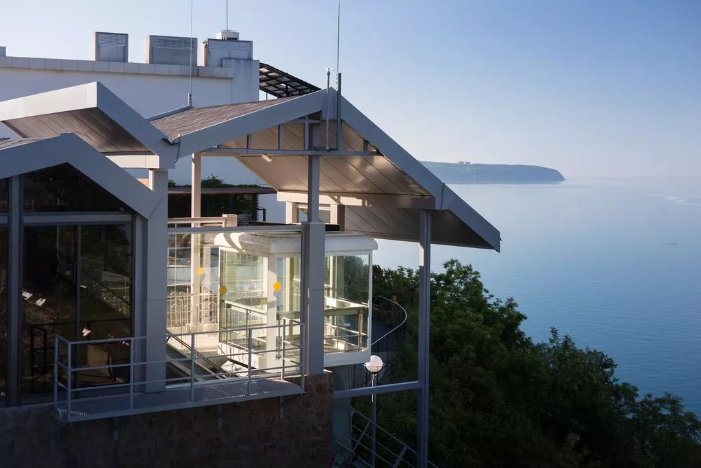 . Гостевой комплекс «Lavicon Hotel Collection». Небуг