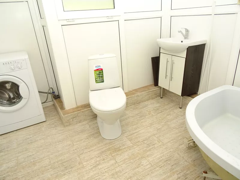 3х-комнатная квартира. Квартира в многоквартирном доме Кирова 125 кв 4". Адлер