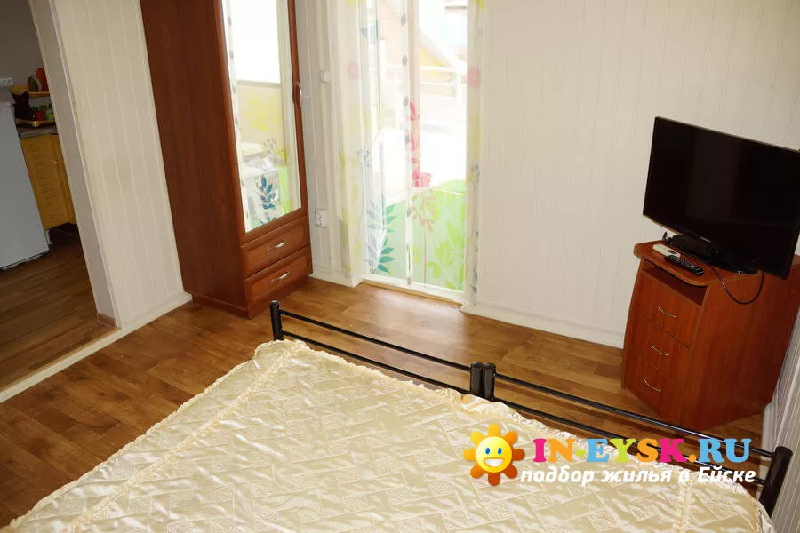 Номер - 3.  ГОСТЕВОЙ ДОМ «КСЕНИЯ». Ейск