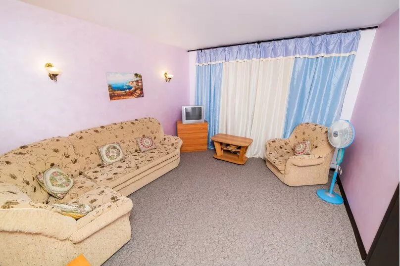 . Отель «Корона». Витязево . Отель «Корона». Витязево