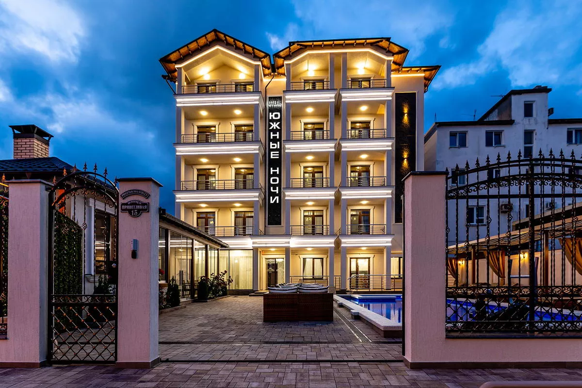 . Отель «Южные Ночи». Кабардинка