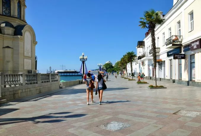 . Гостевой дом У Александра. Ялта