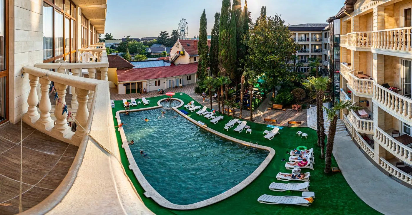 . Отель "Оскар" ★★★★  . Лазаревское