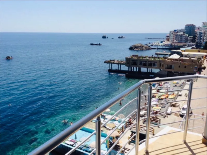 . Гостевой дом "До моря 9 метров". Утёс . Гостевой дом "До моря 9 метров". Утёс