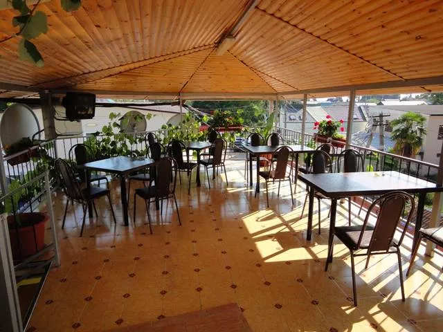 . Гостевой дом «Семейный очаг». Вардане