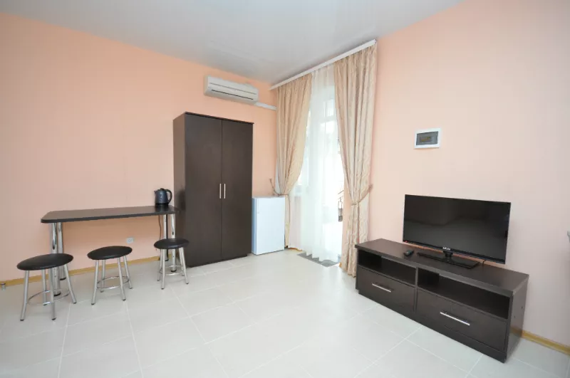 Люкс 4-местный  однокомнатный. Мини-пансионат «У моря». Штормовое