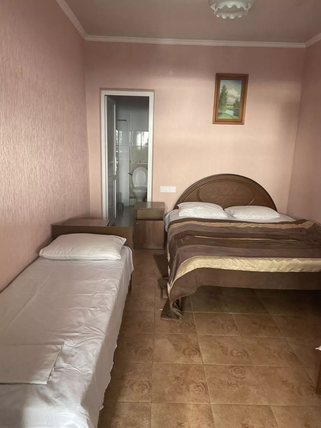 . Гостевой дом "У Роберта". Лоо . Гостевой дом "У Роберта". Лоо