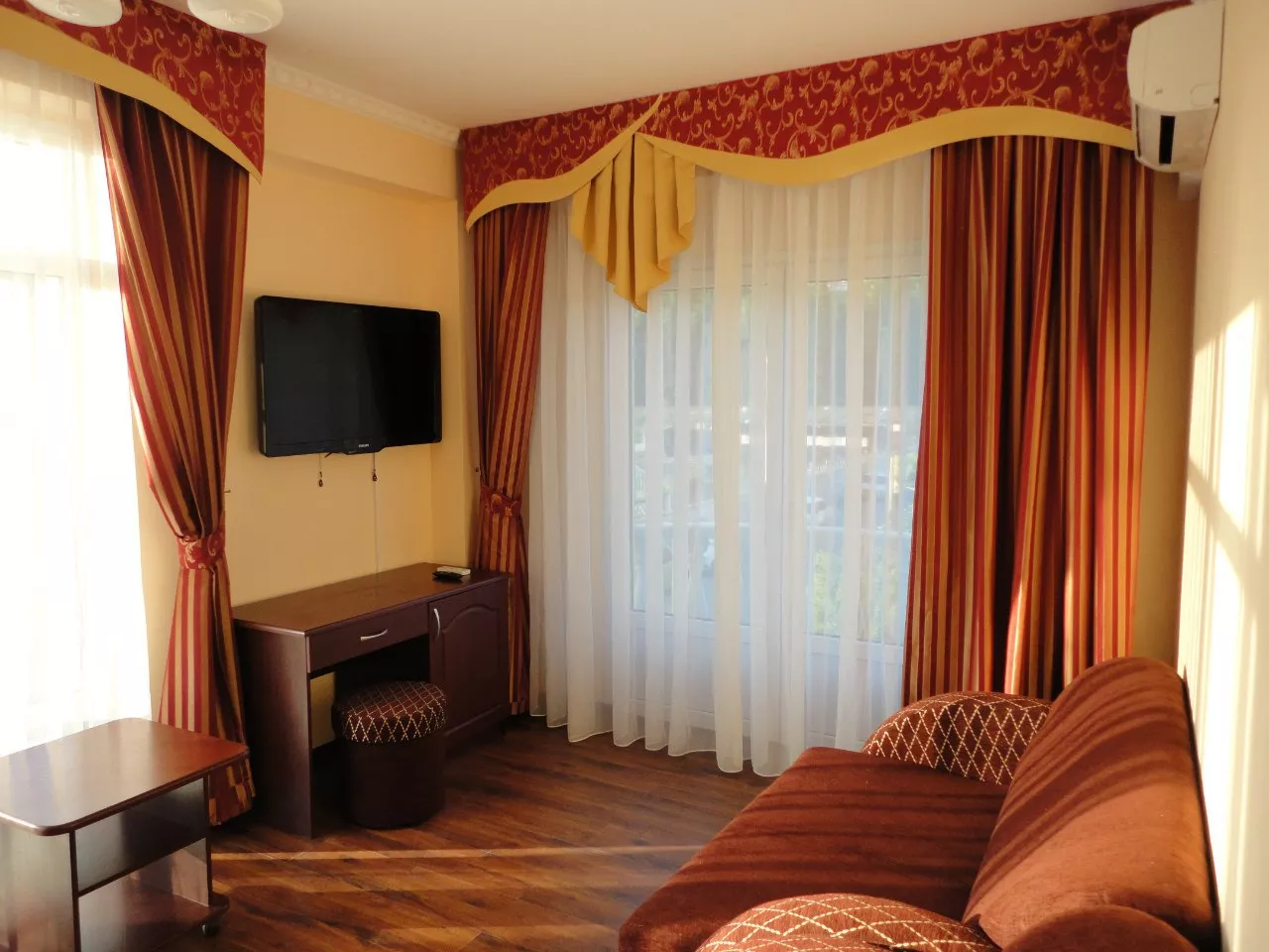 . Отель "Троя". Лазаревское