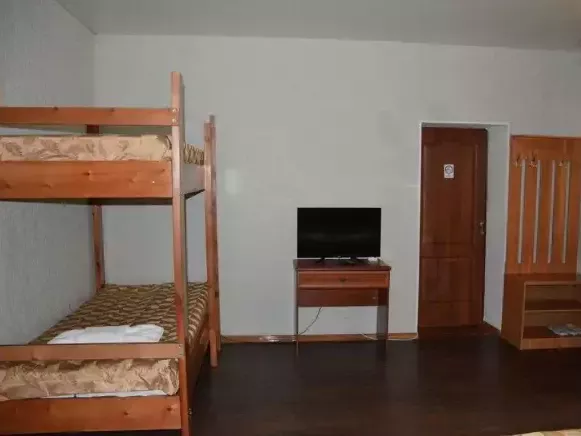 Четырехместный «Эконом». Гостиница «Эльбрус» (бывший «Минги Тау»). Домбай-гостиницы