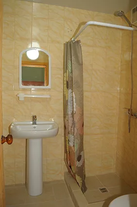 2х-местный Стандартный номер с кондиционером, (ТВ.Х.) корпус. Пансионат "Золотой берег". Береговое