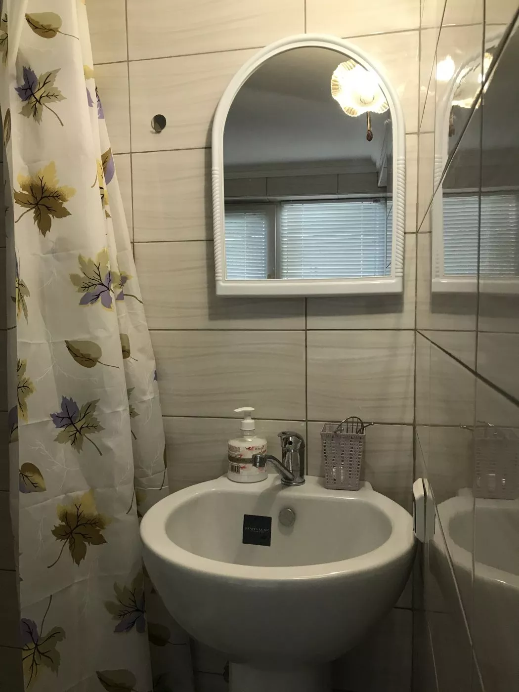 . Гостевой дом "Оазис". Сухум