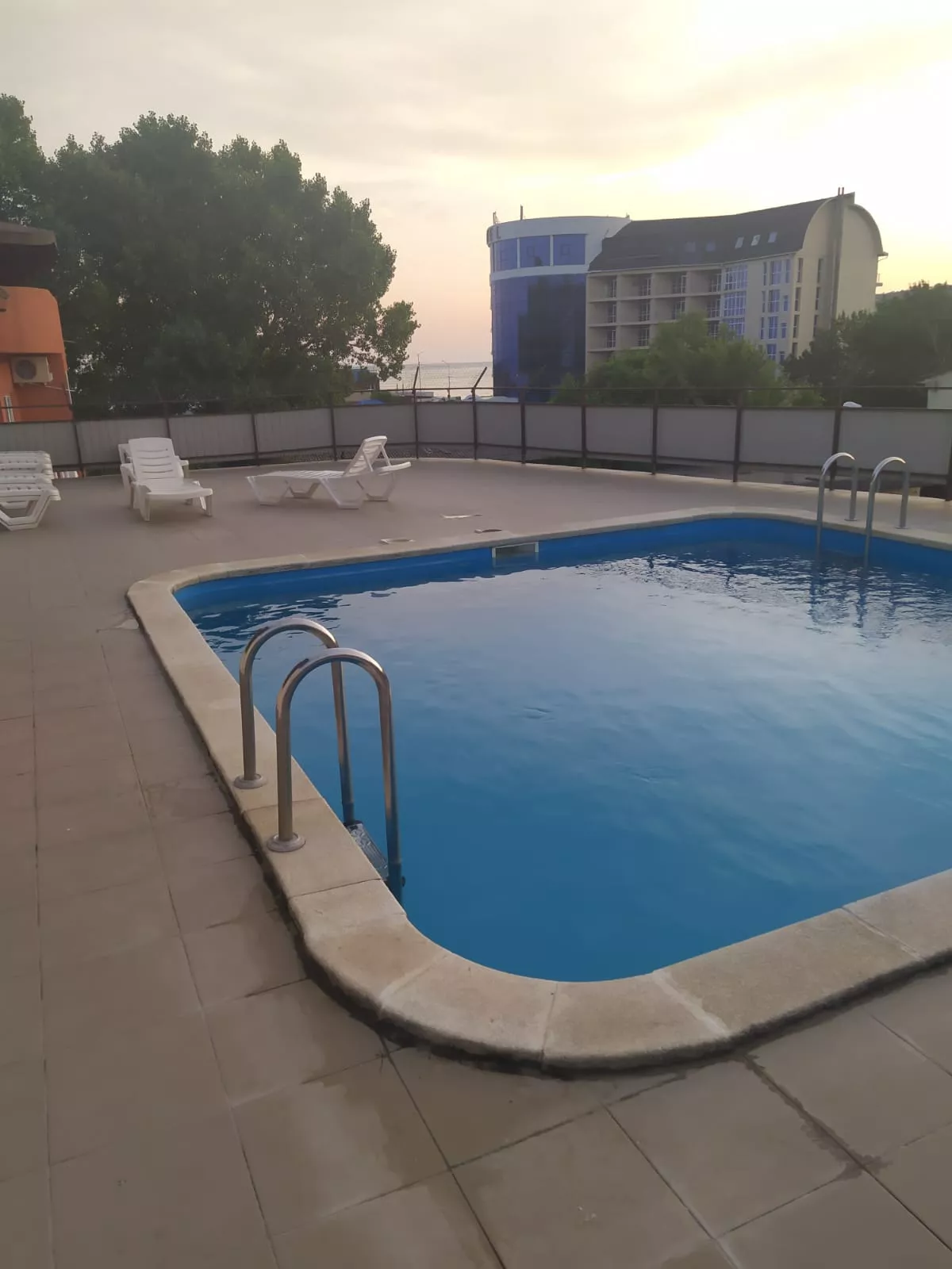 . Гостиница "Эдем". Лермонтово