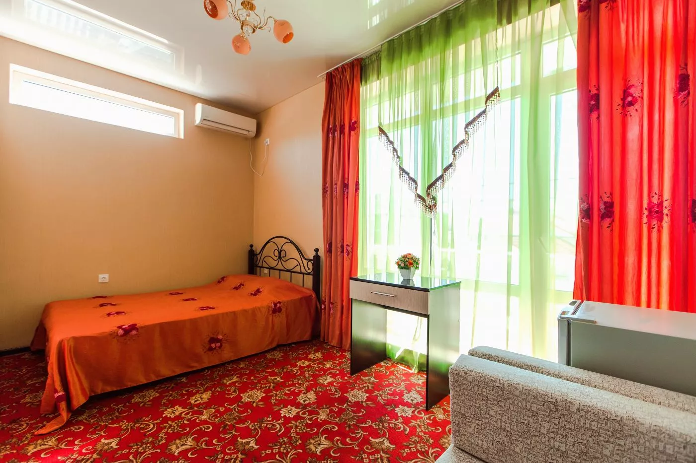 . Гостиница Ольга. Геленджик