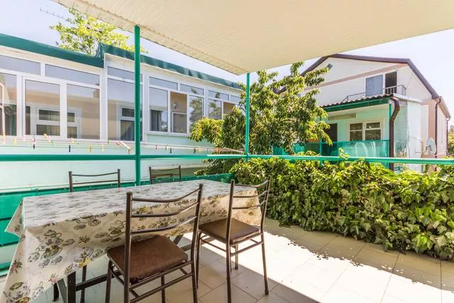 . Гостевой дом "Дружба". Кабардинка