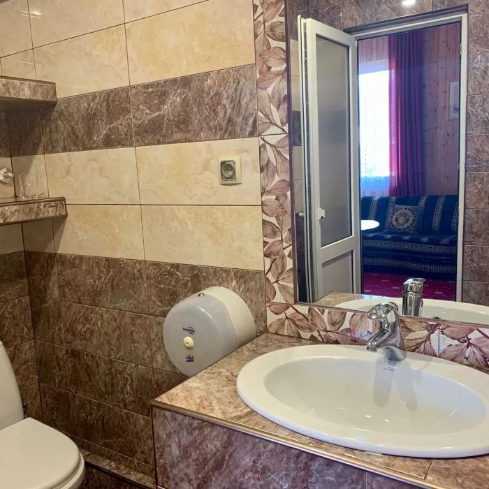 5-ТИ МЕСТНЫЙ БЕЗ БАЛКОНА. Отель КАВКАЗ. Гостиницы и отели Лазаревского