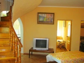 Апартаменты для компании на 6 -8 чел. Yalta hotel. Ялта