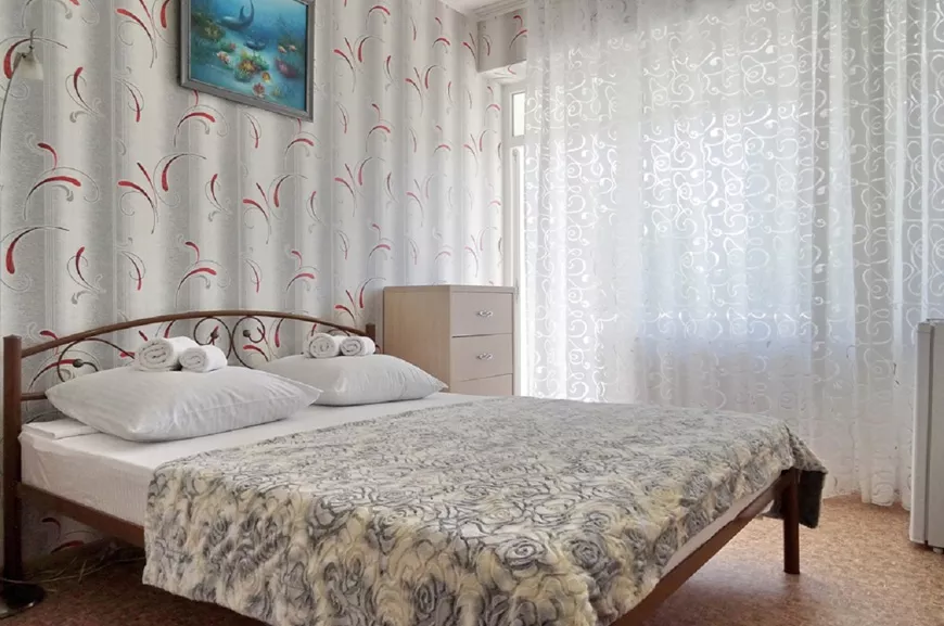 2-местный номер с балконом. Гостевой дом «Ангара». Алушта