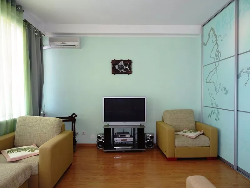 Апартаменты студио с видом на море с кухней. Апартаменты Роял Никита. Никита