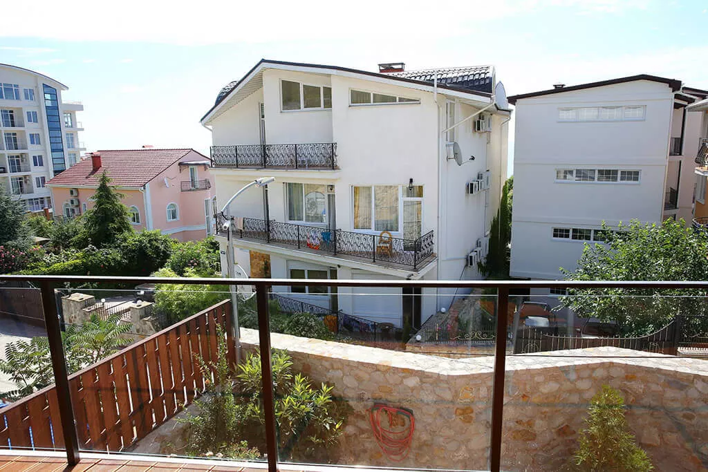 . Апартаменты Восток-Запад. Кореиз