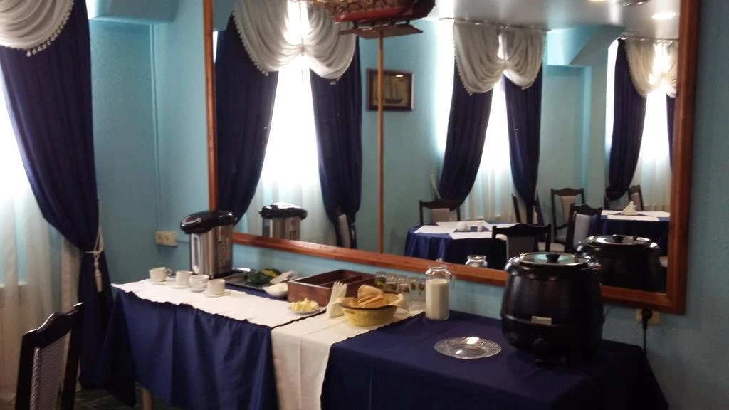 . Отель "Адмирал". Анапа