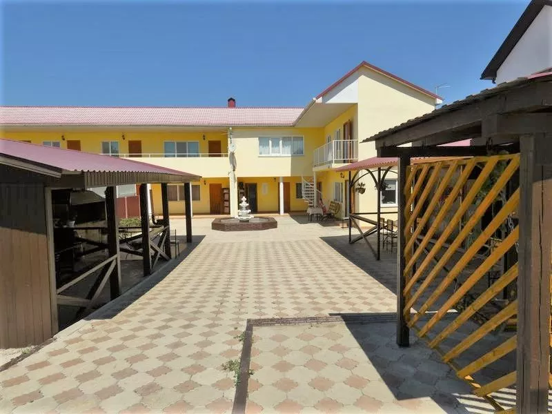 . Частный сектор НА ЧЕРНОМОРСКОЙ 72. Витязево