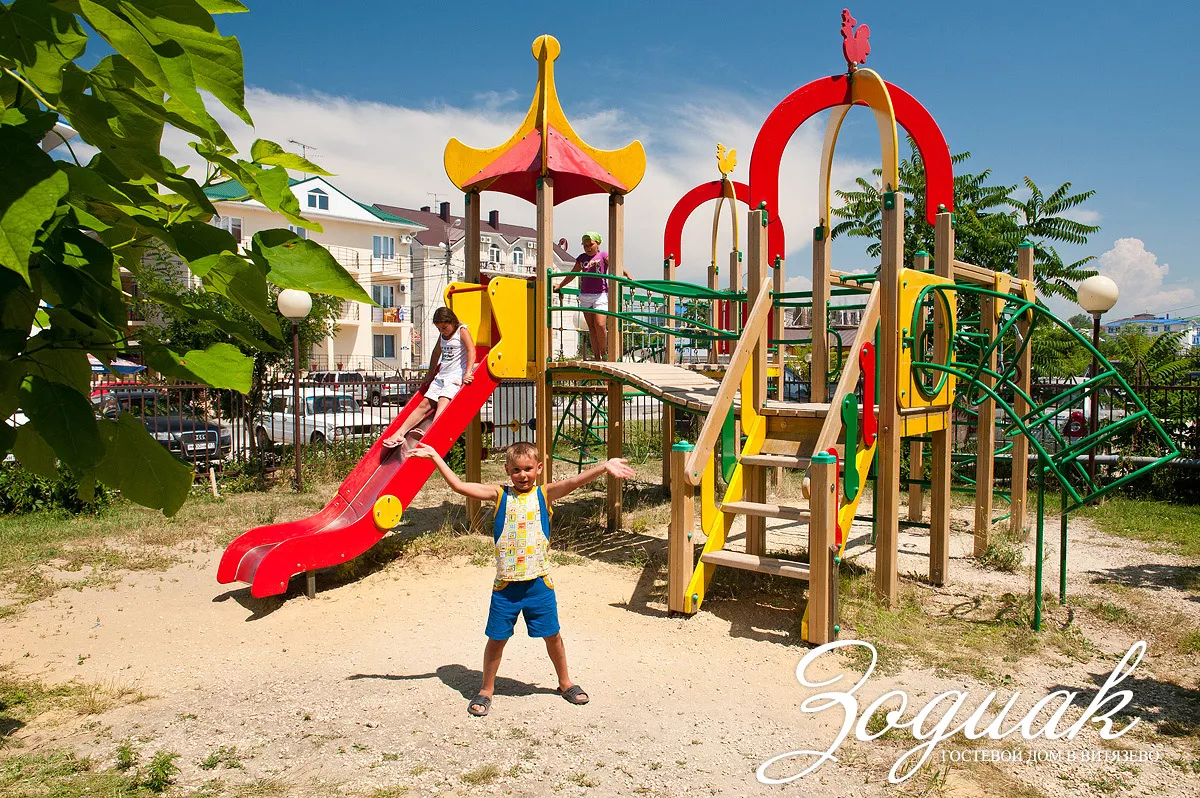 . Гостевой дом "Зодиак". Витязево