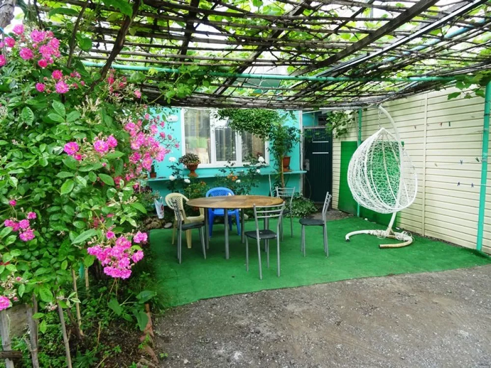 . Гостиница "Old House". Лазаревское