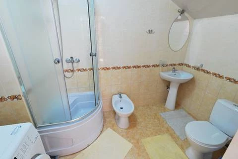 4-х местный «Люкс» (2 этаж, корпус Б). Гостевой дом «Уют на Демышева». Евпатория