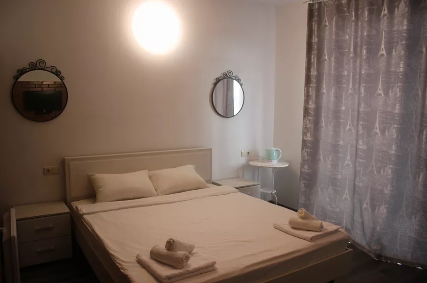 Комната «Премиум». Гостевой дом «Казантипская хижина». Керчь