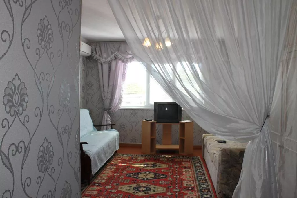 . Гостевой дом "Лето". Ейск